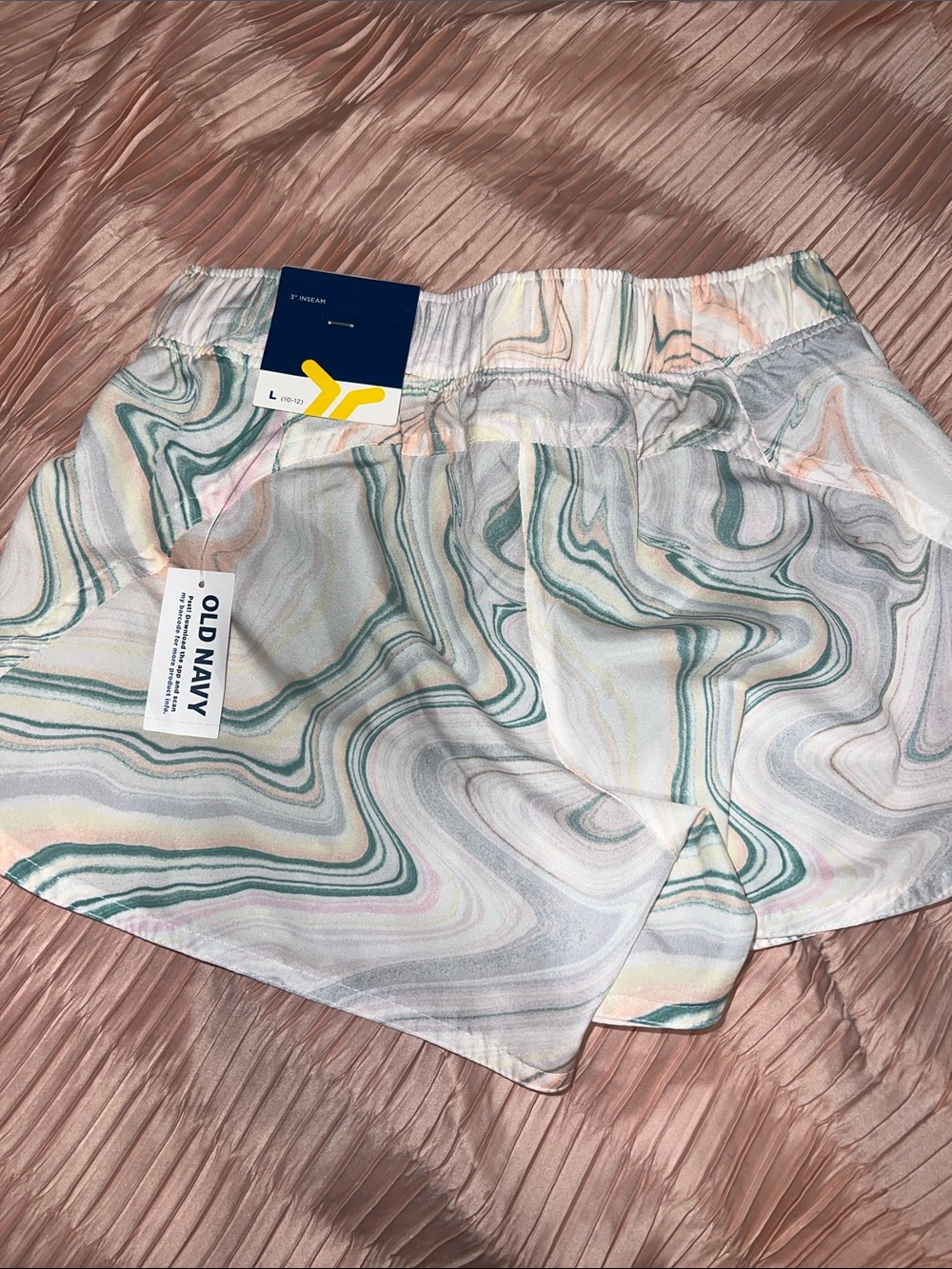 Marble-Print Satin Sleep Shorts in Pastel Green & Peach - Picture 3 of 4